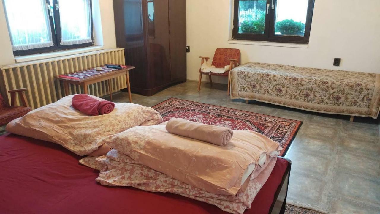 Oncsa Vendeghaz Hotell Gyöngyös Exteriör bild