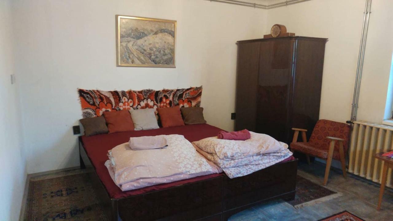 Oncsa Vendeghaz Hotell Gyöngyös Exteriör bild
